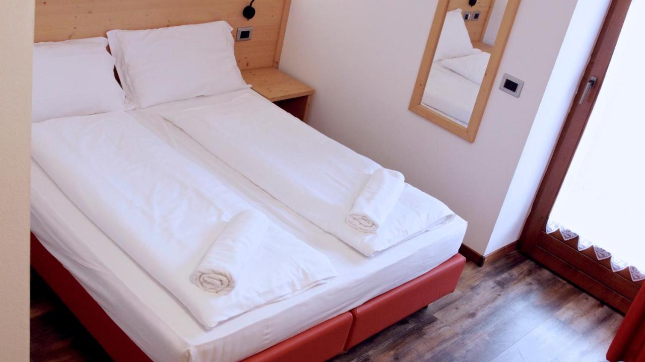 Ski Lodge Pampeago Tesero Bagian luar foto