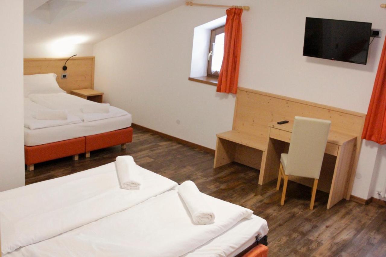 Ski Lodge Pampeago Tesero Bagian luar foto