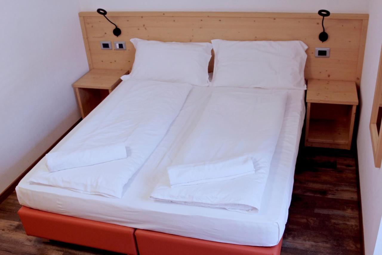 Ski Lodge Pampeago Tesero Bagian luar foto