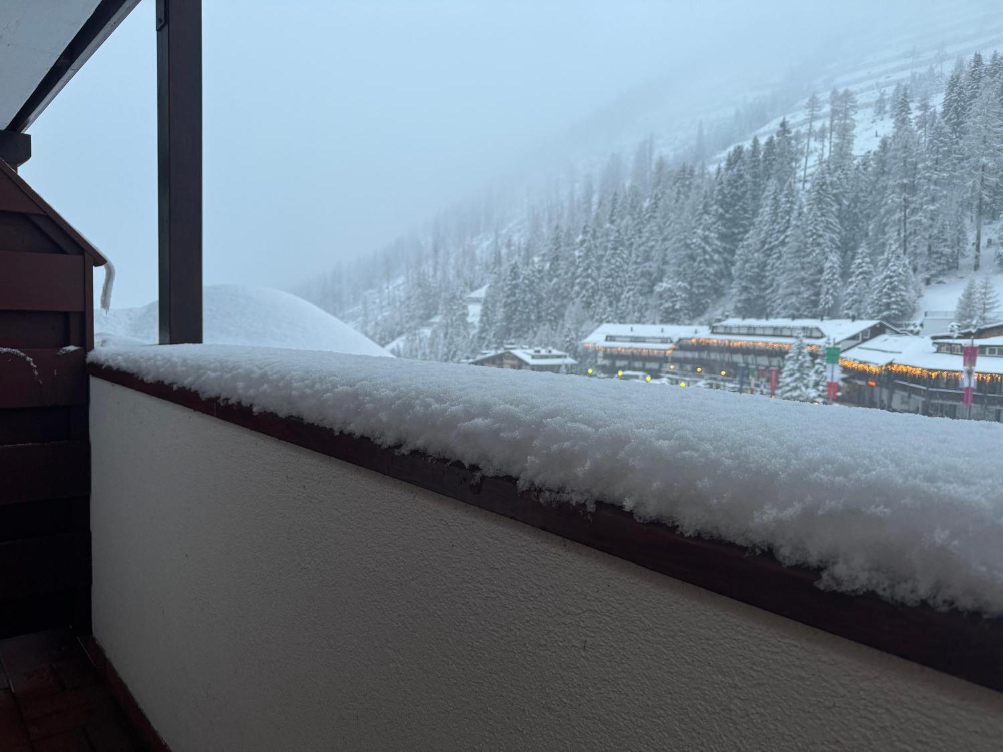 Ski Lodge Pampeago Tesero Bagian luar foto