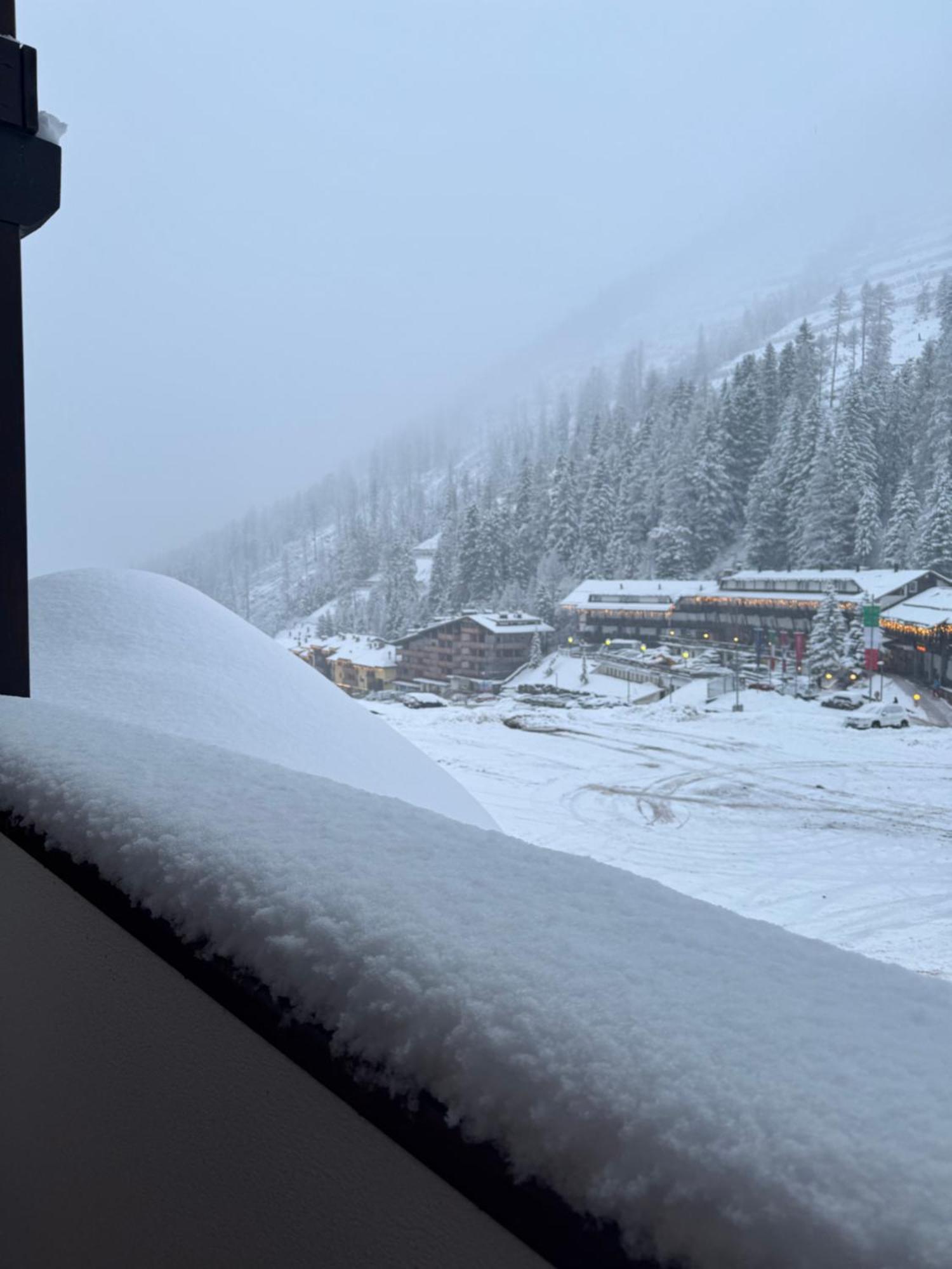 Ski Lodge Pampeago Tesero Bagian luar foto