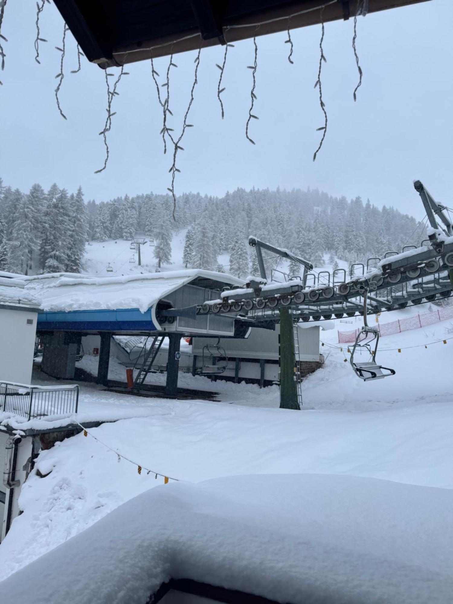 Ski Lodge Pampeago Tesero Bagian luar foto