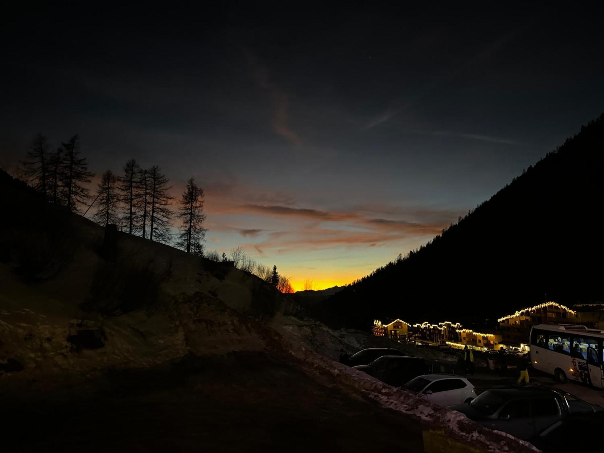 Ski Lodge Pampeago Tesero Bagian luar foto