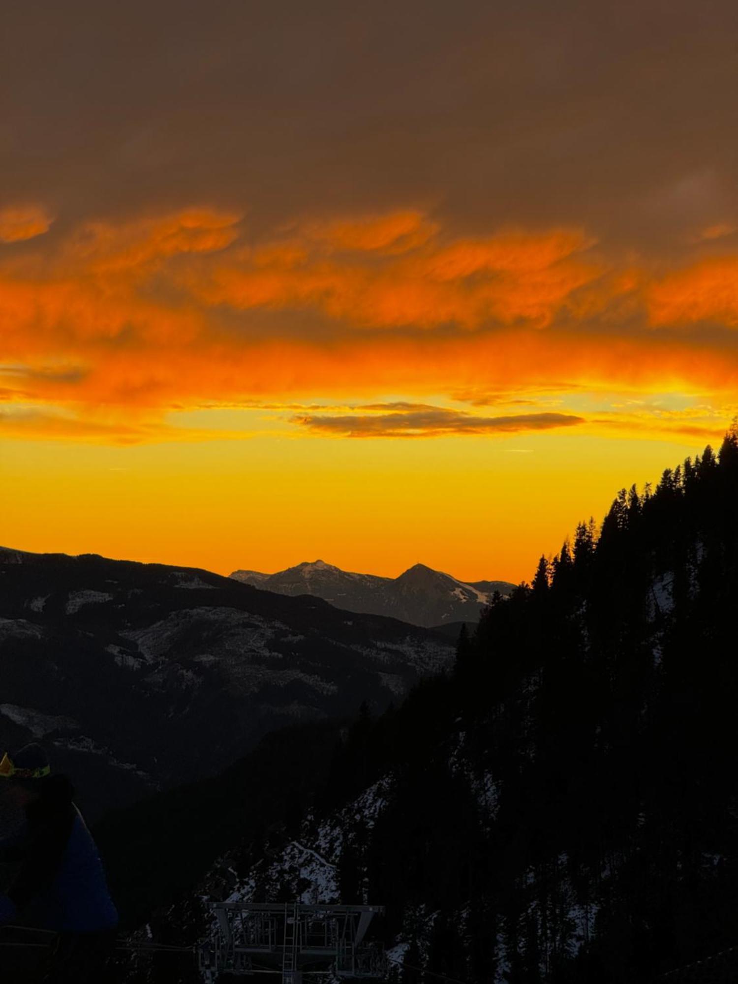 Ski Lodge Pampeago Tesero Bagian luar foto