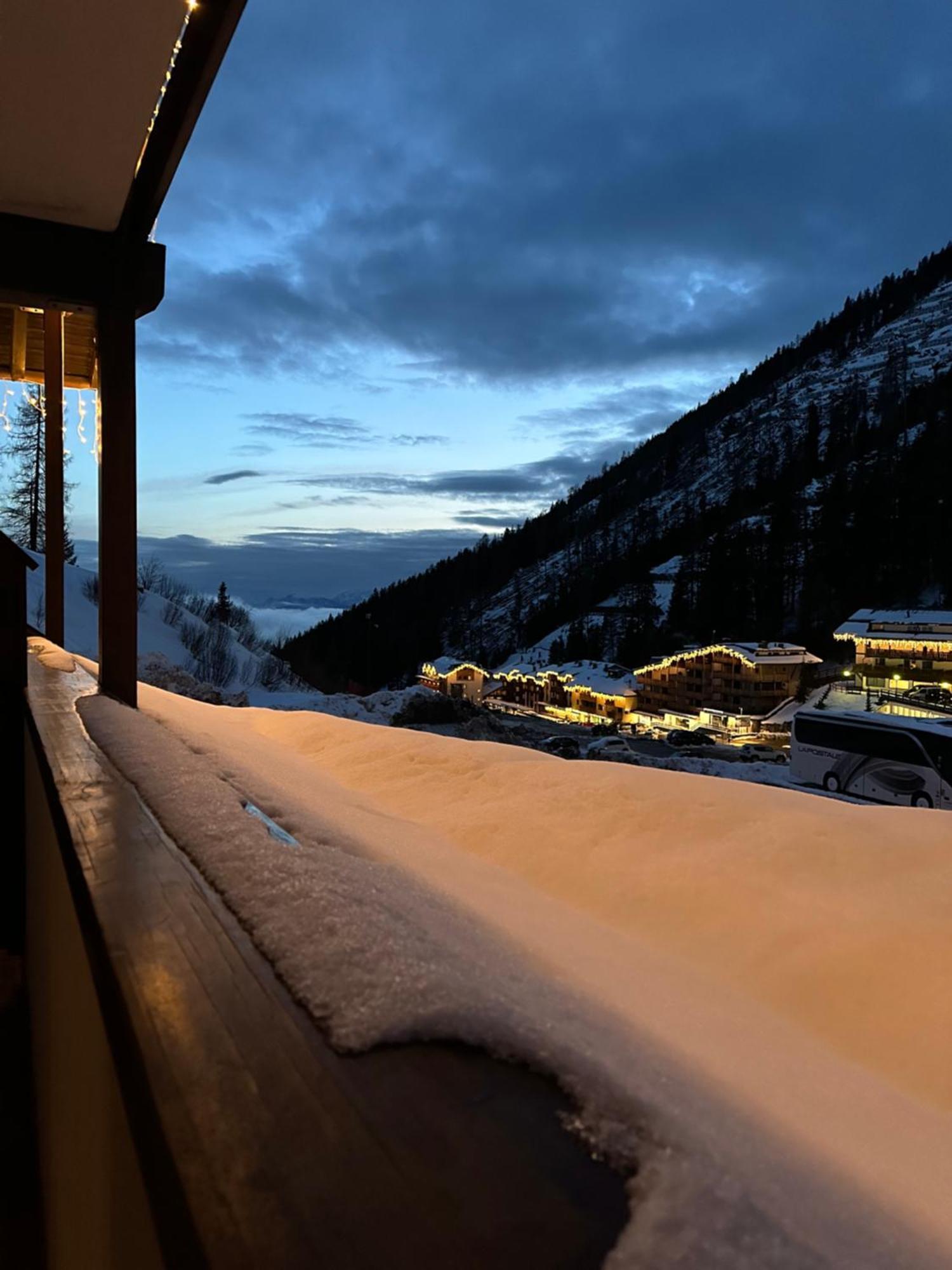Ski Lodge Pampeago Tesero Bagian luar foto