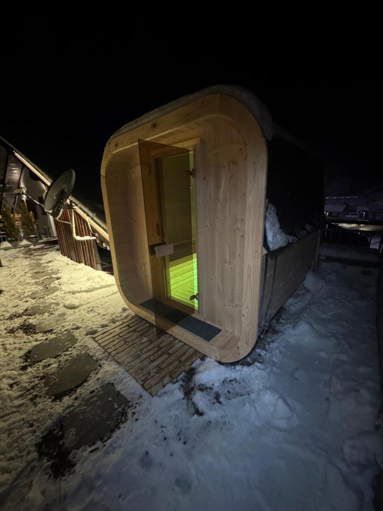 Ski Lodge Pampeago Tesero Bagian luar foto